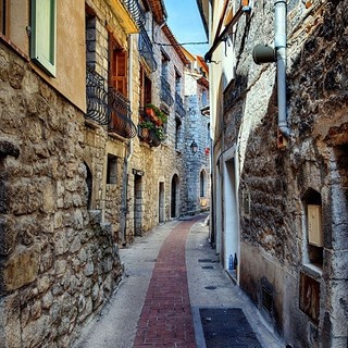 "I colori del villaggio" di Franco Magnetto