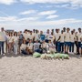 I ragazzi che hanno partecipato alla pulizia della spiaggia di Cap d'Ail