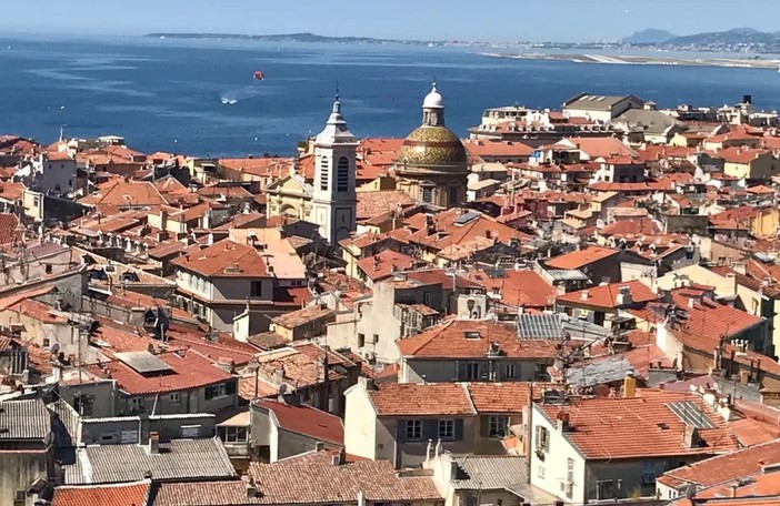 Nizza, panorama con la Chapelle Saint François Nizza, panorama con la Chapelle Saint François