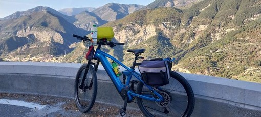 Puget Théniers e il suo territorio. Fotografie di Danilo Radaelli Puget Théniers e il suo territorio. Fotografie di Danilo Radaelli