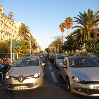 A Nizza dal 2024 addio ai veicoli diesel del 2001 ed a quelli a benzina del 1997