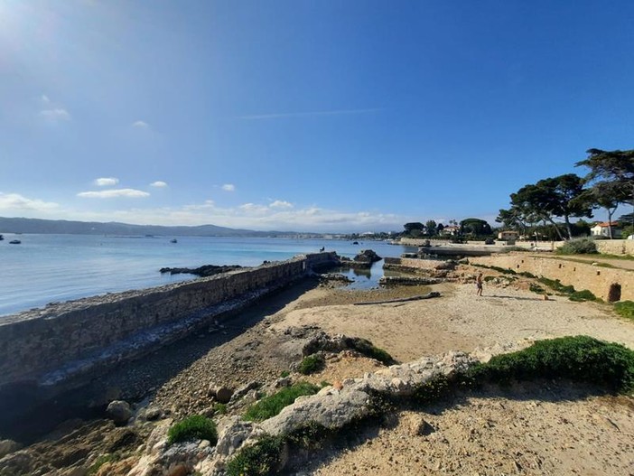 Plages des Ondes a Cap d'Antibes, fotografie di Danilo Radaelli Plages des Ondes a Cap d'Antibes, fotografie di Danilo Radaelli