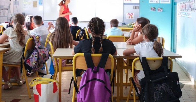 La Costa Azzurra perde i suoi bambini: a Nizza comincia la grande frenata demografica