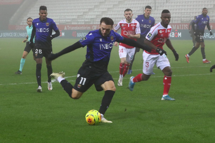 Reims - Nizza, una fase di gioco (foto tratta dal sito dell'OGC Nice)