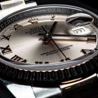 Vendere un orologio di pregio: fattori, rischi e variabili che determinano il prezzo finale