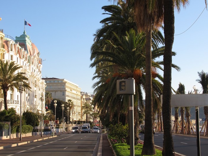 Cinque nuovi radar sulla Moyenne-Corniche fra Nizza e Menton Cinque nuovi radar sulla Moyenne-Corniche fra Nizza e Menton