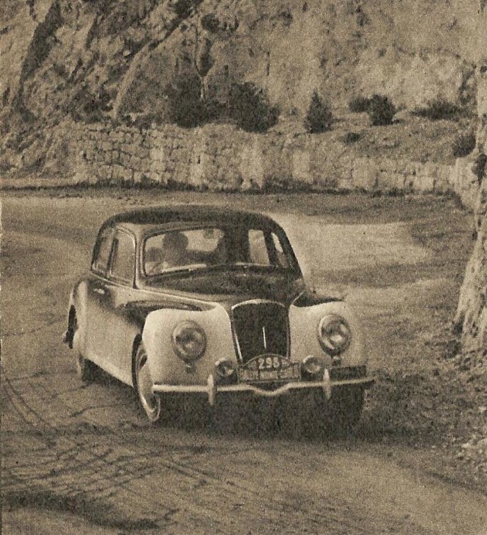 Foto d'epoca, il Rally di Monte-Carlo edizione 1953