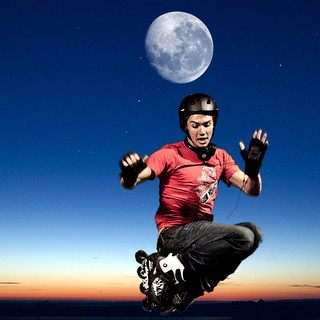 Tornano le gite notturne sui pattini a Mentone: il Roller Tour