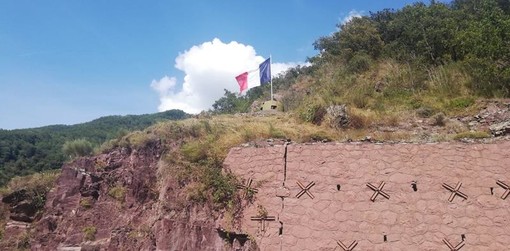 Il forte di Frassinéa, Foto di Danilo Radaelli Il forte di Frassinéa, Foto di Danilo Radaelli