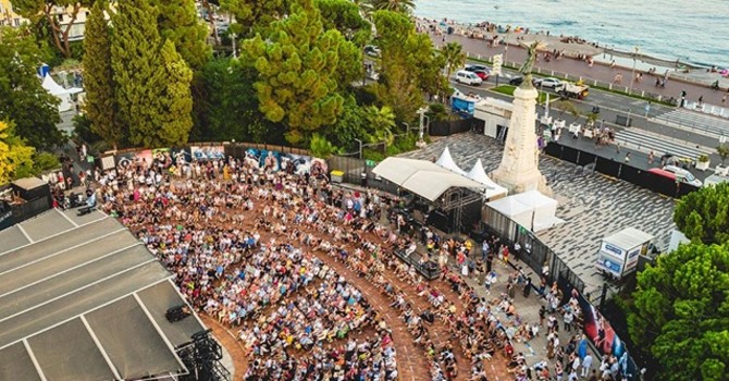 Nizza accende l’estate: il Raggamuffin Festival pronto a far vibrare il Théâtre de Verdure Nizza accende l’estate: il Raggamuffin Festival pronto a far vibrare il Théâtre de Verdure