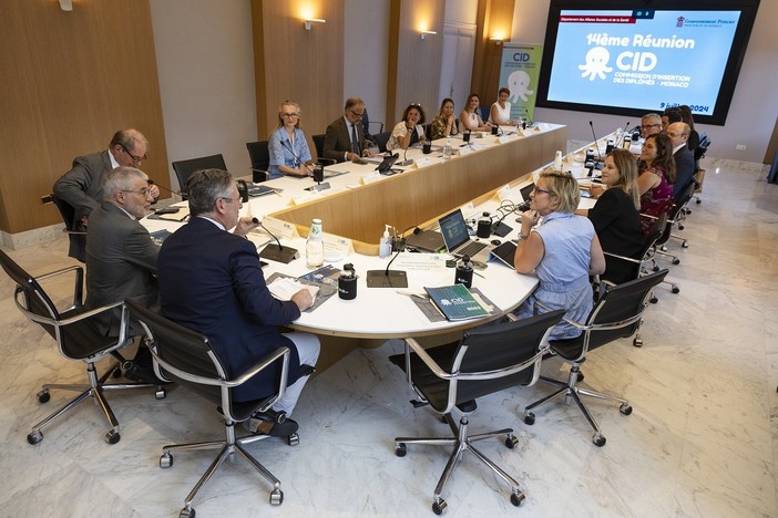 Monaco, 14ª riunione annuale della Commissione per l'inserimento dei laureati Monaco, 14ª riunione annuale della Commissione per l'inserimento dei laureati
