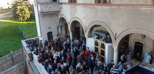 A Saluzzo l’artigianato di ieri, oggi e domani: dalla ex fabbrica di Bertoni al nuovo mobile 2050, passando per il saper fare di 30 artigiani a Casa Cavassa A Saluzzo l’artigianato di ieri, oggi e domani: dalla ex fabbrica di Bertoni al nuovo mobile 2050, passando per il saper fare di 30 artigiani a Casa Cavassa