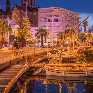 Saint Rahael, luci natalizie @ville de Saint Raphael c MICHEL JOHNER