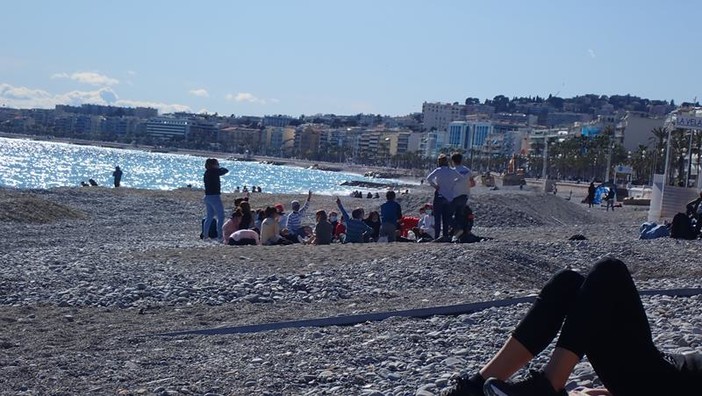 Spiaggia di Nizza, fotografia di Ghjuvan Pasquale