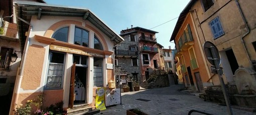 Saint Martin Vésubie (Foto 1 -8) e Venanson (foto 9). Le fotografie sono di Danilo Radaelli Saint Martin Vésubie (Foto 1 -8) e Venanson (foto 9). Le fotografie sono di Danilo Radaelli