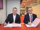 Firma del rinnovo del programma di cooperazione ANSSI-AMSN. ©Dipartimento delle Comunicazioni - Stéphane Danna. Firma del rinnovo del programma di cooperazione ANSSI-AMSN. ©Dipartimento delle Comunicazioni - Stéphane Danna.