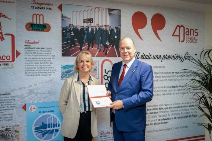 S.A.S. il Principe Alberto II con la direttrice dello stadio Sylvie Bertrand