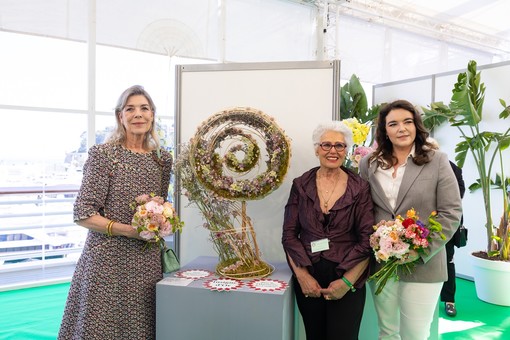 S.A.R. la Principessa di Hannover e Mélanie-Antoinette de Massy e la vincitrice del Premio Principessa Grace di Monaco