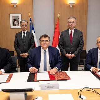 La firma dell'accordo