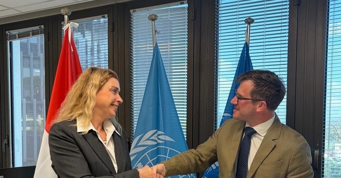 S.E. la Sig.ra Anne Eastwood, Ambasciatrice e Rappresentante Permanente del Principato presso la FAO, e il Sig. Antoine Renard, Direttore della Divisione partenariati pubblici del Programma.