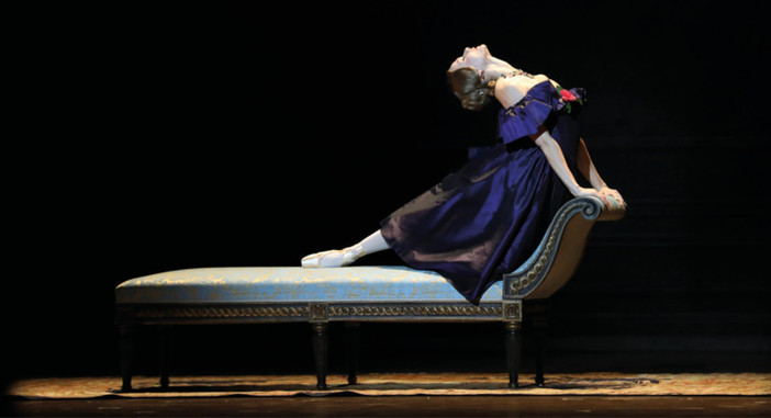 La Signora delle Camelie La Signora delle Camelie