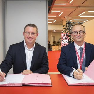 Firma del rinnovo del programma di cooperazione ANSSI-AMSN. ©Dipartimento delle Comunicazioni - Stéphane Danna.