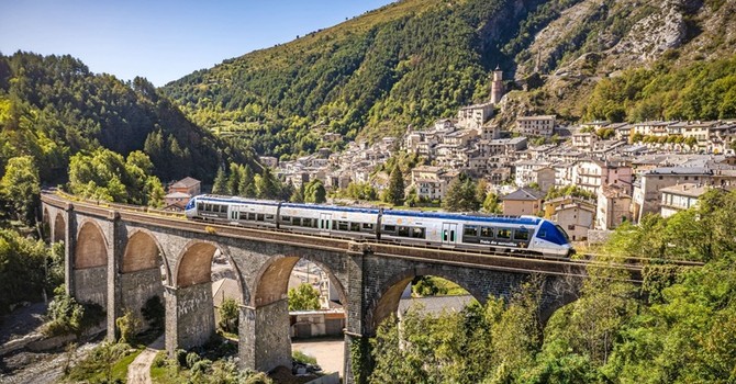 Il Train des Merveilles riparte: dal 15 dicembre torna il viaggio panoramico tra mare e Alpi Il Train des Merveilles riparte: dal 15 dicembre torna il viaggio panoramico tra mare e Alpi