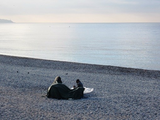 Tenda sulla spiaggia a Nizza