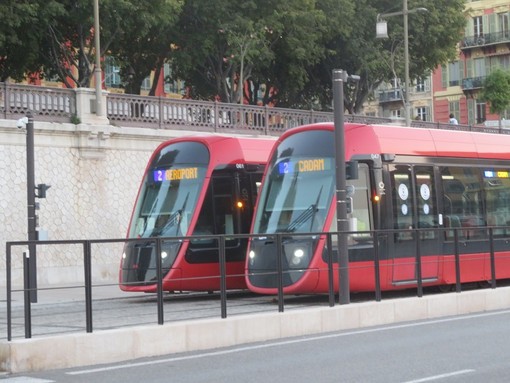 Nizza: bus e tram costeranno di più, sparisce “Multi” sostituito da carte ricaricabili