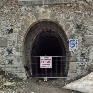Quest'estate niente Tunnel du Parpaillon per gli appassionati fuoristradisti: la galleria è out Quest'estate niente Tunnel du Parpaillon per gli appassionati fuoristradisti: la galleria è out