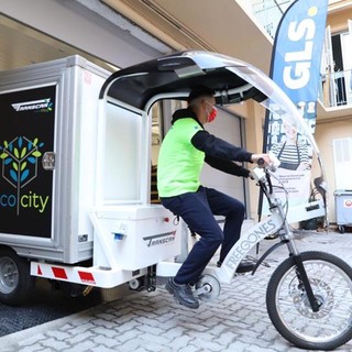 La bicicletta cargo di Ecocity a Nizza