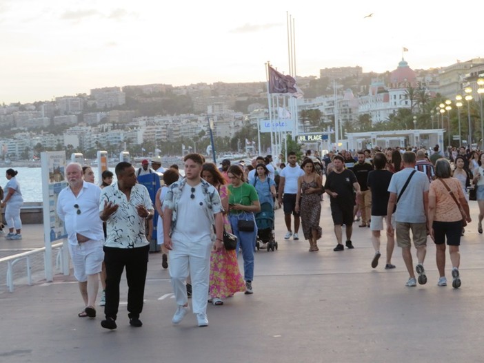 Costa Azzurra: gli stranieri trainano la crescita di presenze e fatturato Costa Azzurra: gli stranieri trainano la crescita di presenze e fatturato