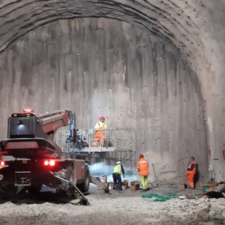 Gli scavi nel tunnel di Tenda (Foto Anas)