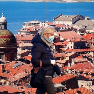 Tetti di Nizza, interpretazione fotografica di Ghjuvan Pasquale