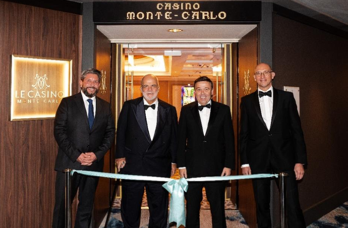 Il taglio del nastro del Casinò di Monte-Carlo sul mare Il taglio del nastro del Casinò di Monte-Carlo sul mare