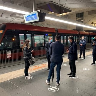 A Nizza il biglietto del bus e del tram si acquista con “Nice Ticket”