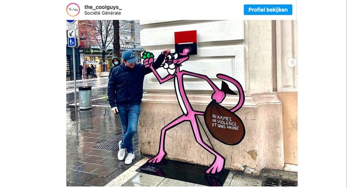 Thecoolguys con la "sua" pantera rosa (Twitter)