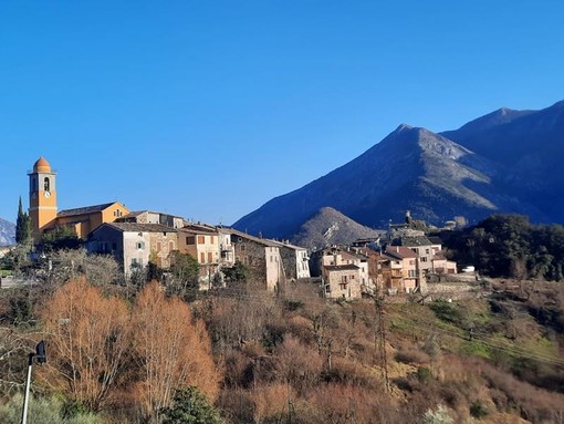 Tournefort e l'Arrière Pays Tournefort e l'Arrière Pays