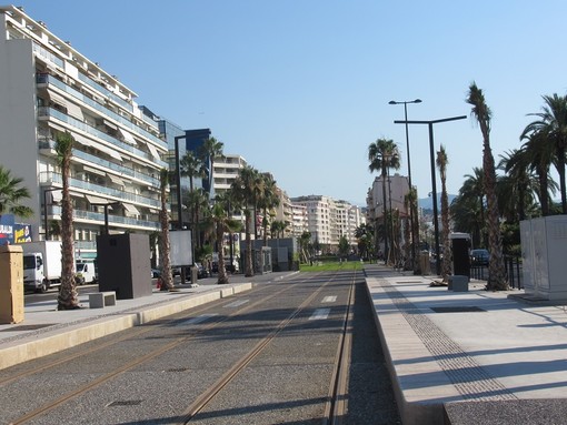 Una stazione della Ligne 2 a Nizza Una stazione della Ligne 2 a Nizza
