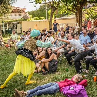 Beaulieu-sur-Mer si colora di risate: torna l’Uzine à Gag, il festival del clown contemporaneo Beaulieu-sur-Mer si colora di risate: torna l’Uzine à Gag, il festival del clown contemporaneo