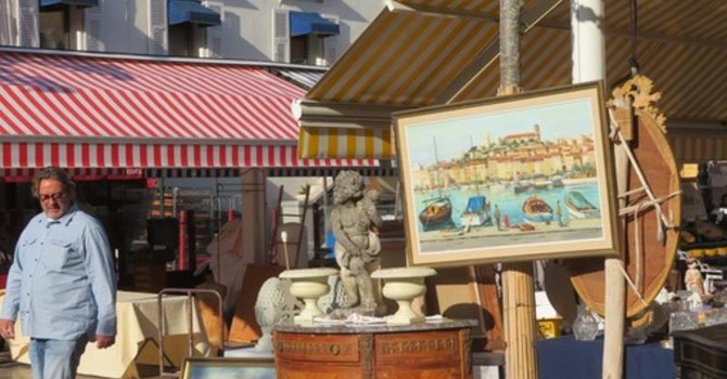 Tanti oggetti, tante curiosità: i marché à la brocante in Costa Azzurra