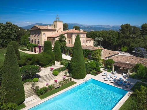 Villa Beaumont a Valbonne (foto tratte dal sito di Sotheby's International Realty)