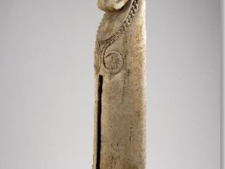 Tambour à fente Île d’Ambrym Ancienne collection Georges Liotard ©Musée des explorations du monde, Cannes / Claude Germain