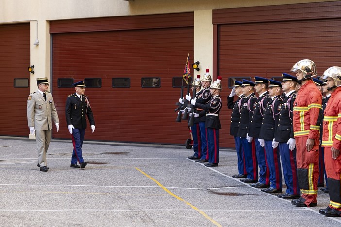Il Comandante dell'Unità d'Istruzione e d'Intervento della Sicurezza Civile a Brignoles in visita al Corpo dei Vigili del Fuoco di Monaco