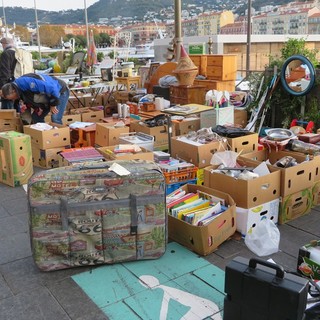 Vide greniers al porto di Nizza