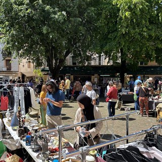 Tanti oggetti, tante curiosità: i marché à la brocante in Costa Azzurra