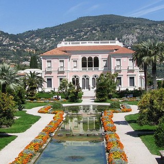 Riapre oggi la bellissima Villa Ephrussi, il gioiello della Belle Époque della Costa Azzurra