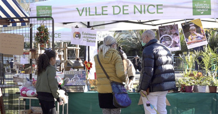 Nizza, domani la Promenade du Paillon si trasforma in un Villaggio di Natale eco-solidale Nizza, domani la Promenade du Paillon si trasforma in un Villaggio di Natale eco-solidale