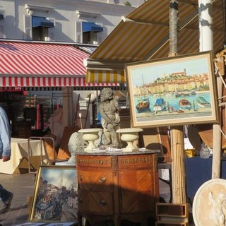 Tanti oggetti, tante curiosità: i marché à la brocante in Costa Azzurra