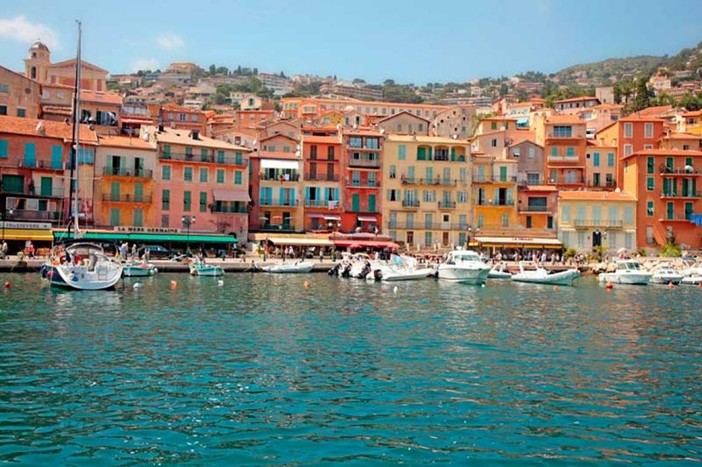 Villefranche News, disponibile un nuovo numero del giornale Villefranche News, disponibile un nuovo numero del giornale